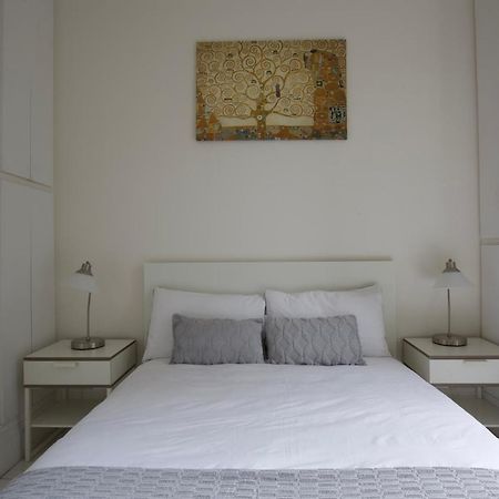 Large 2 Beds Flat Overlooking Clapham Common Park Londýn Exteriér fotografie
